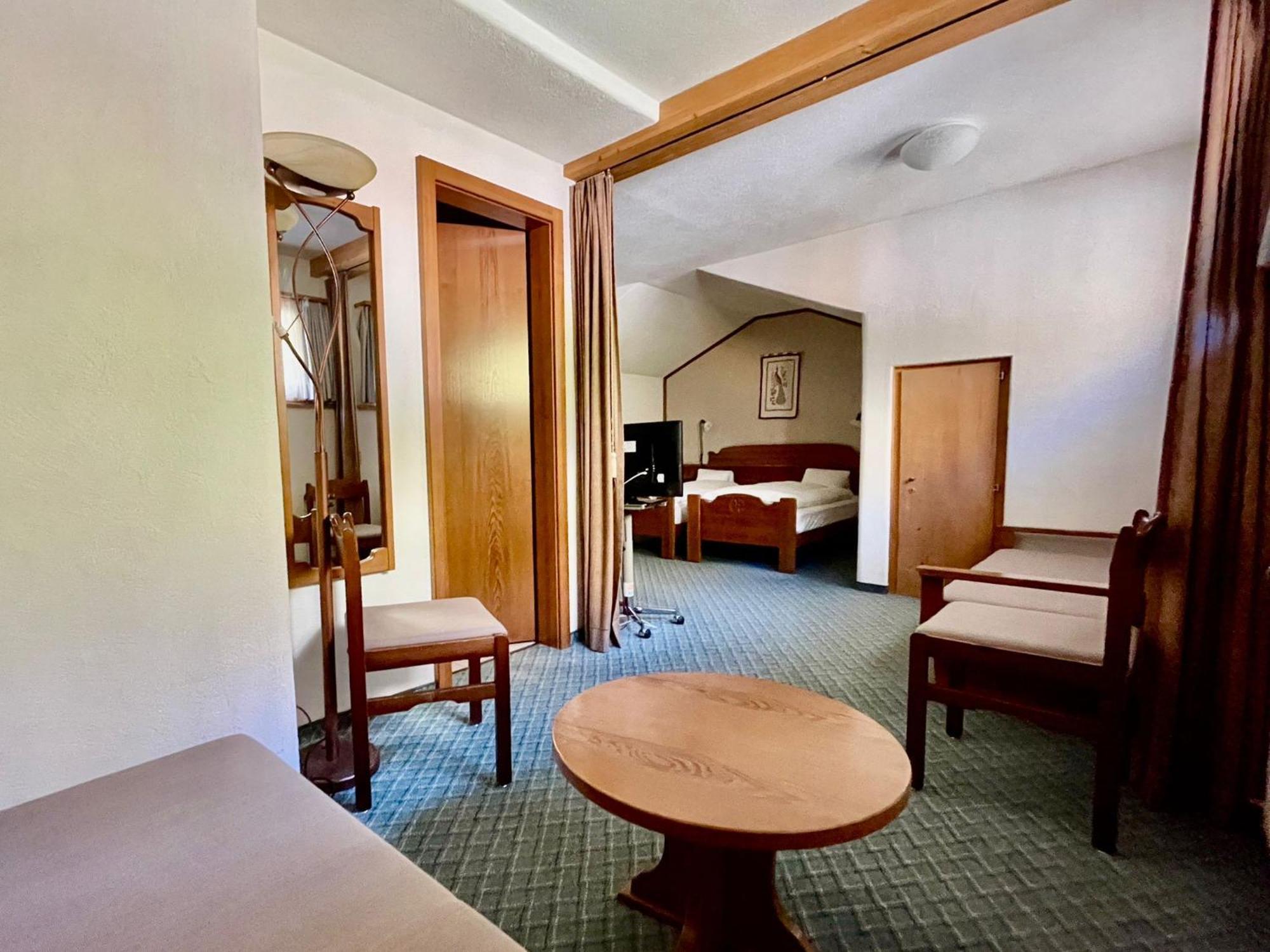 Hotel Chesa Grischa Зильс-Базельджа Экстерьер фото